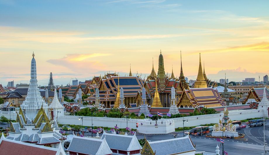 Thailand goes into national mourning