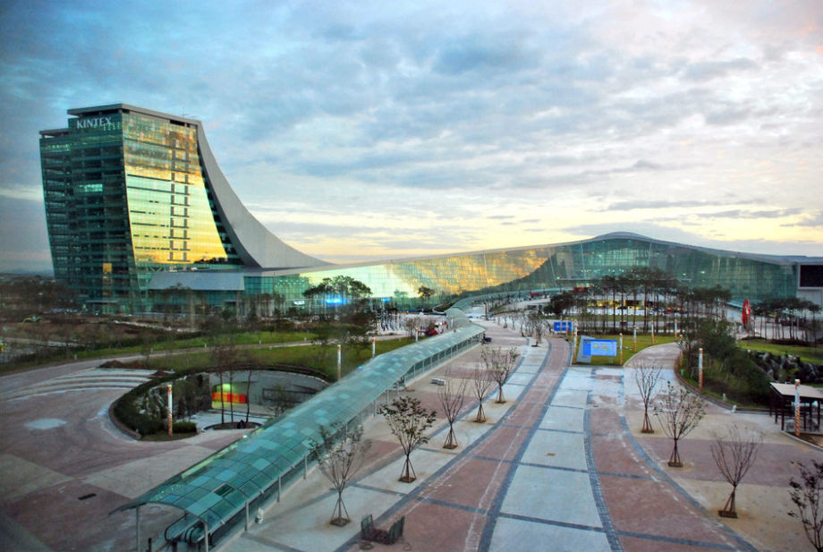KINTEX offers over 100,000sqm of event space.