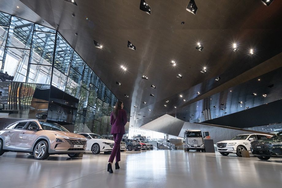 Hyundai Motorstudio Goyang offers corporate and incentive groups a glimpse into Hyundai’s automaking process and latest technology.