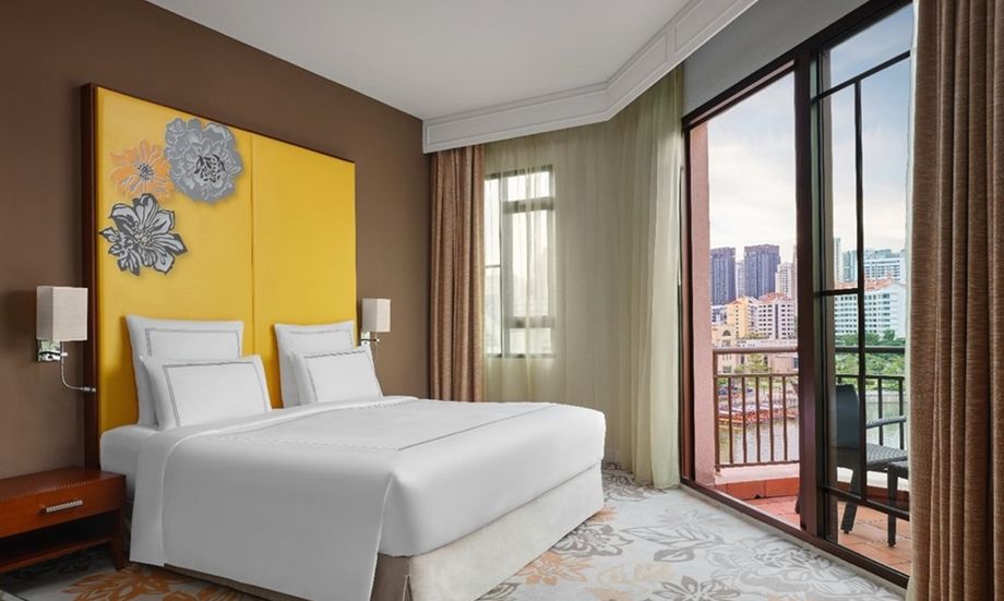 With 476 rooms and suites, Paradox Singapore Merchant Court is ideal for small, mid and big sized groups seeking an urban resort in the heart of the city.