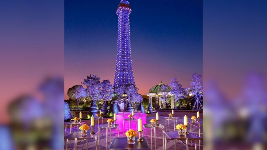 The Eiffel Tower replica at The Parisian Macao creates a distinctive backdrop for cocktail receptions, banquets and evening networking events.