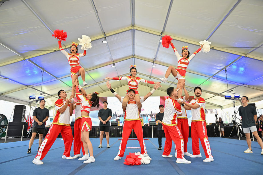 DHL also collaborated with local bodies such as the Cheerleading Association Singapore, whose members served as judges of the cheerleading and cheer pom competitions.