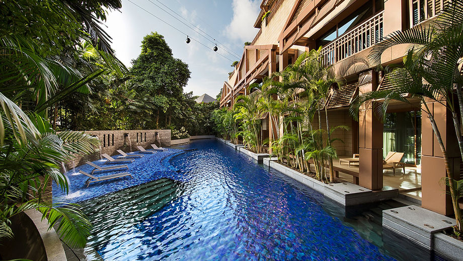 Equarius Hotel, one of the five hotels located within the 49-hectare Resorts World Sentosa, offers a tranquil retreat amid lush surroundings.