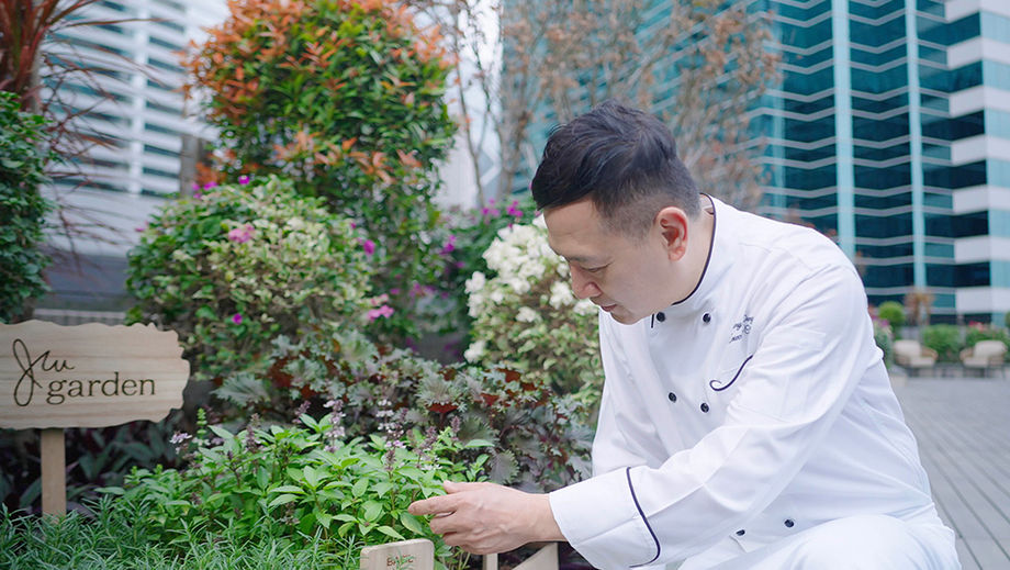 Championing local and fresh produce, house-grown aromatic herbs are incorporated into flavourful dishes and cocktails at JW Marriott Hotel Hong Kong.
