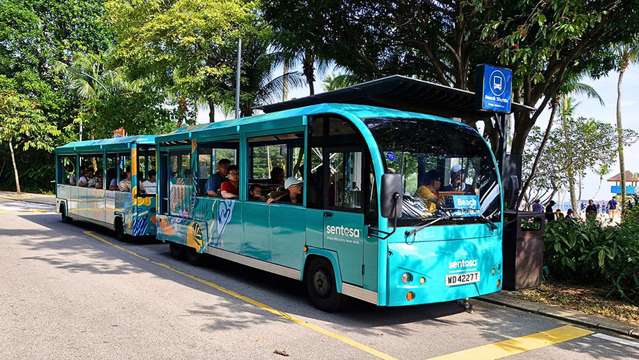 Electric transport such as trams and buses was provided by Sentosa Development Corporation for delegates to travel around the island, helping to reduce the carbon footprint.