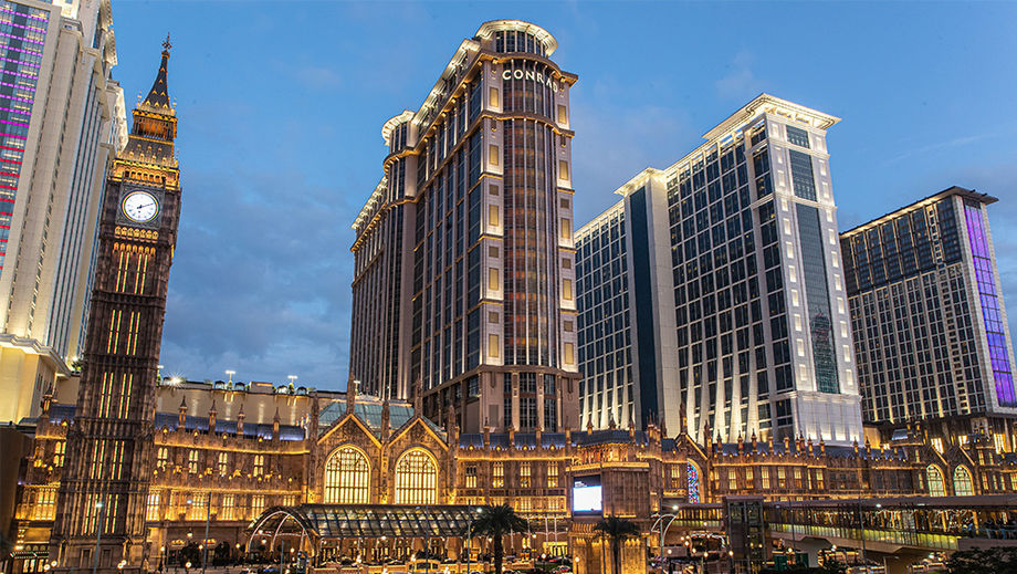 With up to 34,300 sqm of convention space and 6,000 rooms across five world-class hotels, The Londoner Macao can cater to conventions and events of any size.