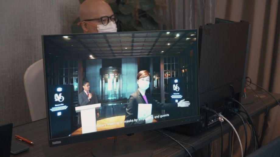 Mandarin Oriental Singapore recently converted its meeting rooms into a hybrid event studio in order to offer a ‘safe’ space to host virtual meetings.