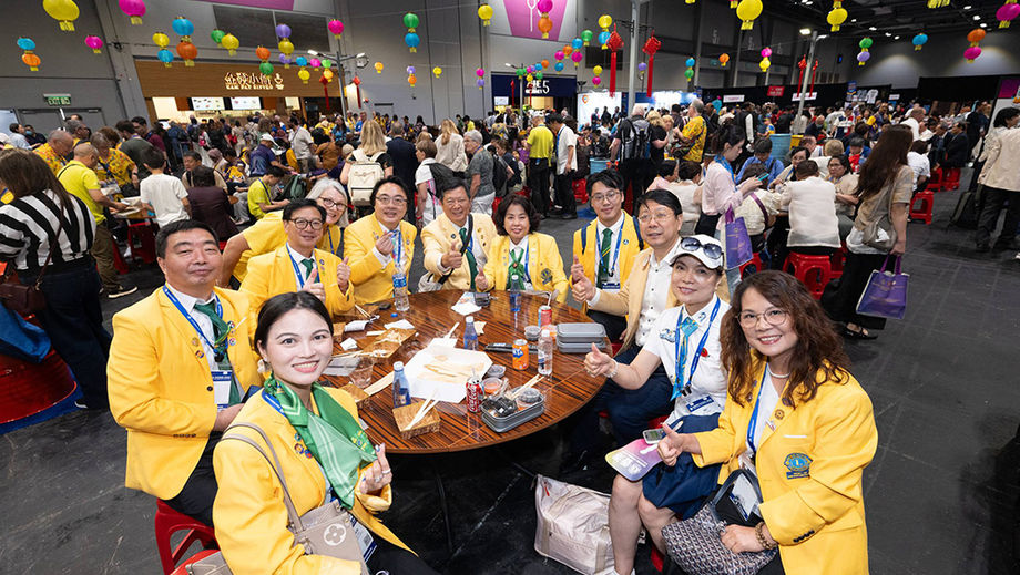 An exhibition hall was transformed into a Hong Kong-style night market.
