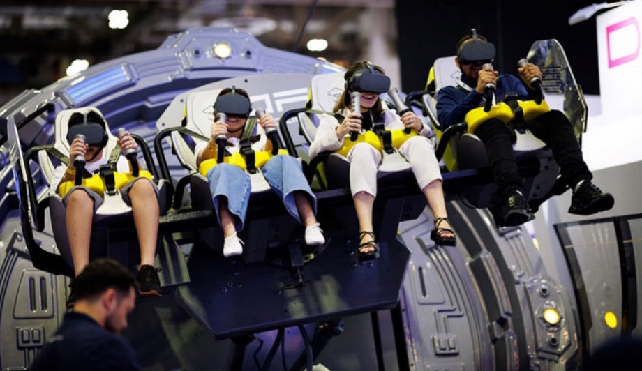 IAAPA Expo Asia 2024 at QSNCC featured interactive theme park attractions and rides – a testament to the venue’s capability and flexible design for easy equipment handling.