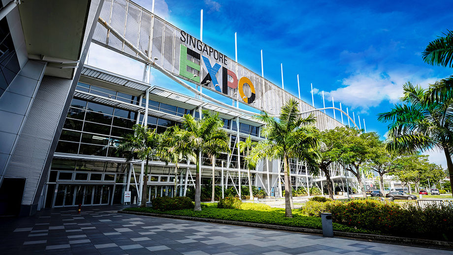 Conveniently located next to Expo MRT station, Singapore EXPO is a vibrant hub with numerous F&B and lifestyle options for delegates to explore beyond their main event.