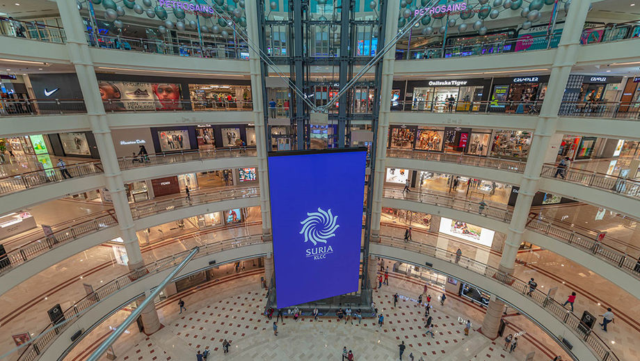 World-class hotels, upscale dining, and luxury shopping at Suria KLCC just steps away, the Kuala Lumpur Convention Centre places everything event planners and attendees need right at their doorstep.