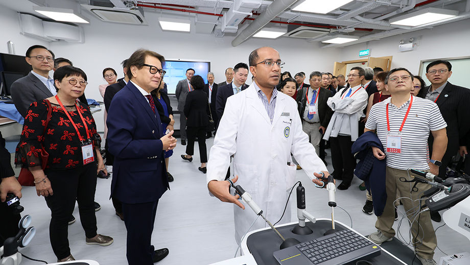 A visit to the Surgical Simulation Training Centre and a Medical Simulation Training Workshop showcased innovative research and cutting-edge surgical techniques.
