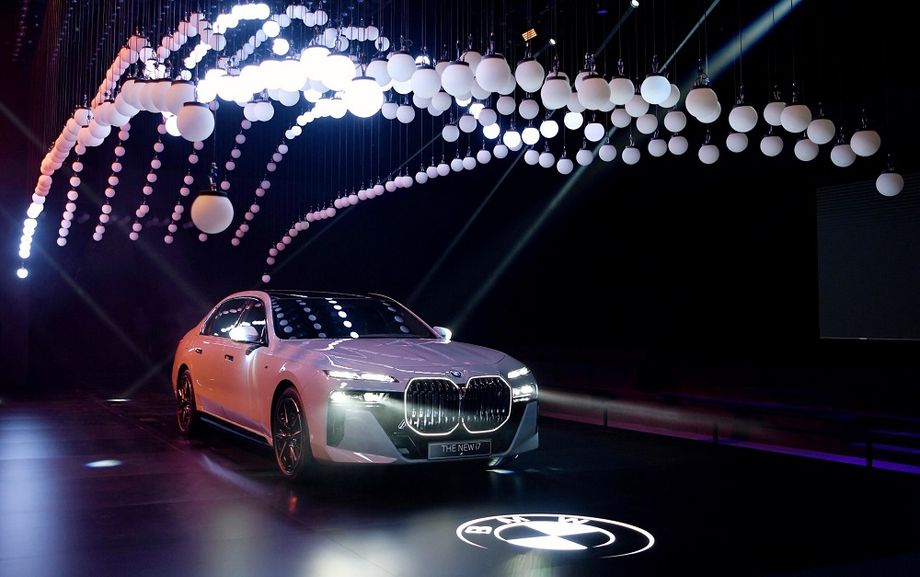 ADNEC proved to be a perfect fit for the BMW Middle East 7 Series launch due to its versatile space, impressive ceiling height, and adaptable infrastructure, perfectly aligning with BMW's vision.