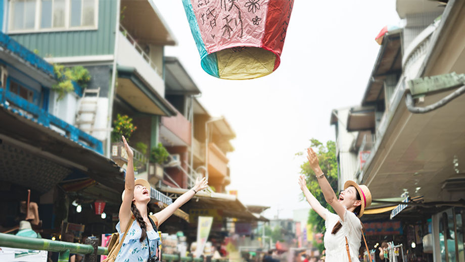 Beyond the conference, post-show tours specially curated for delegates include the releasing of sky lanterns in Taipei's Pingxi district.