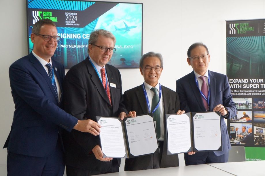 An MoU was signed between AWE and Informa Markets in Paris to facilitate cooperation and raise awareness of the Super Terminal Expo 2024.