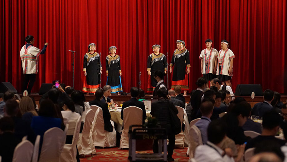 The World News Media Congress immersed delegates in Taiwan’s culture with a captivating choral performance by Nibun Chorus, an indigenous singing group from Kaohsiung, and a gala dinner at Taipei Grand Hotel.