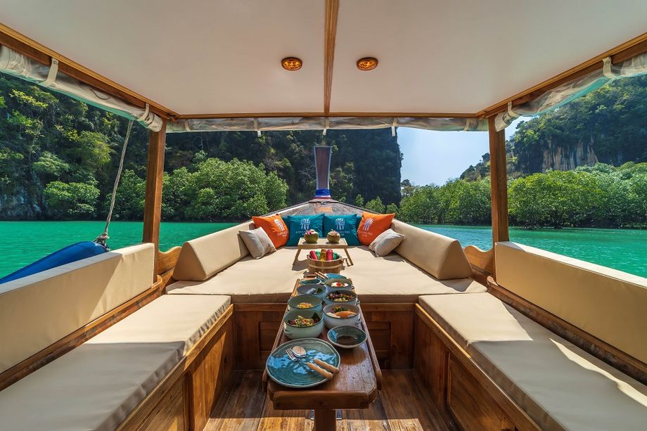 The Banyan Tree Krabi has 359 sqm of meeting space for 120 pax. Its new boat seats 6 pax.