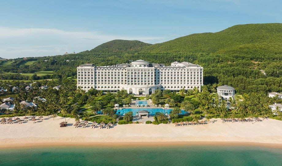 The resort is 40 minutes away from Cam Ranh International Airport.