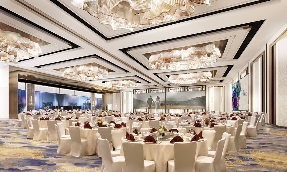 The pillarless 850-sqm Grand Ballroom has two giant LED screens which are divisible into smaller screens and junior ballrooms.