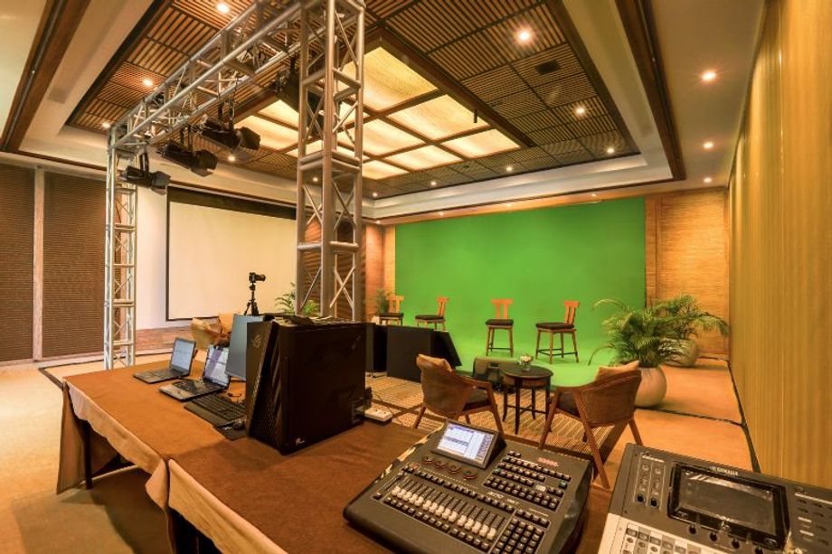 Hyatt aptly used a hybrid press conference on 17 June to debut its new hybrid studio, which linked Hyatt speakers in Bali to remote speakers in Melbourne and Sydney, and featured an interactive event platform.