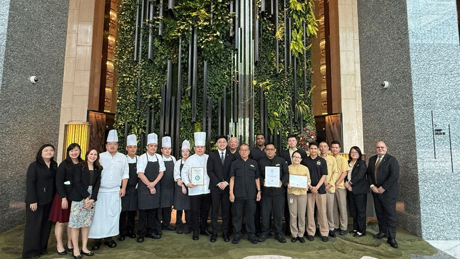 PARKROYAL COLLECTION Marina Bay, Singapore’s Culinary, Engineering, Housekeeping and Marketing Communications’ teams.