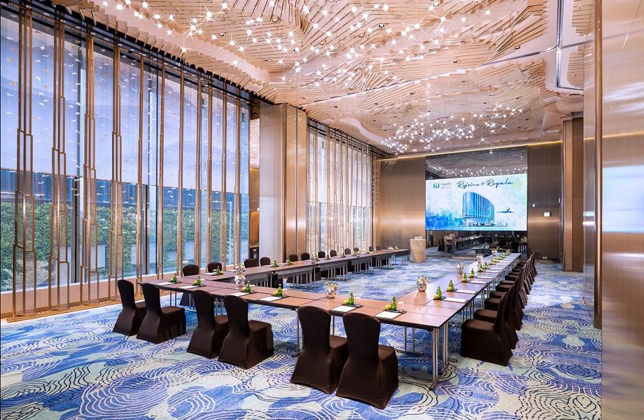 Regala Skycity Hotel’s Emerald Banquet Hall.