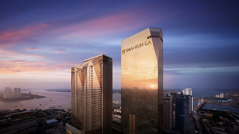 Shangri-La Phnom Pneh occupies a tri-tower complex in the heart of Koh Pich, one of the most vibrant neighbourhoods in the Cambodia capital.