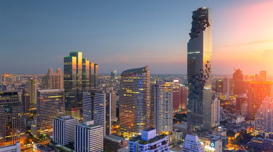 Bangkok has a comparable number of hosted or confirmed conferences as Seoul despite its smaller leader base.