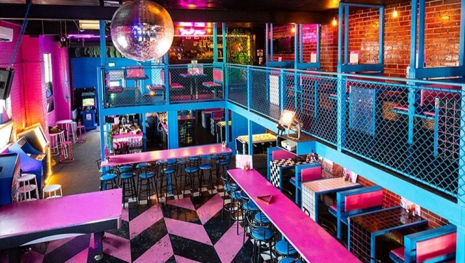 unique venue evies disco diner