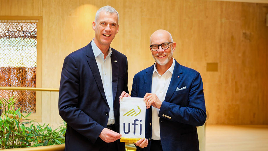 UFI’s outgoing CEO Kai Hattendorf and incoming CEO Chris Skeith.