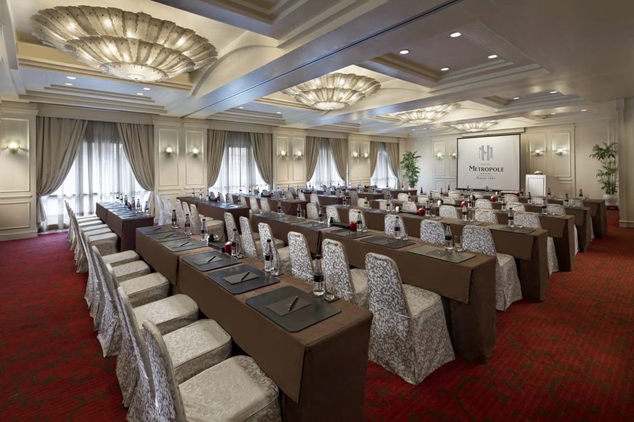 Thang Long Hall, the largest meeting space in the hotel.