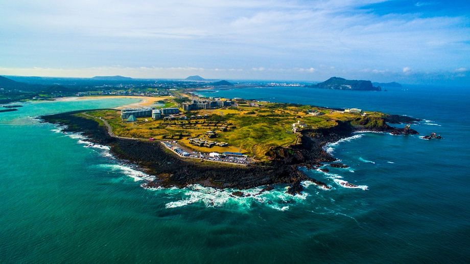 With rising demand for blended business and leisure experiences, Jeju’s sustainability, local culture and destination storytelling often become part of business event programming.