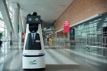 HKCEC welcomes 5G smart robot
