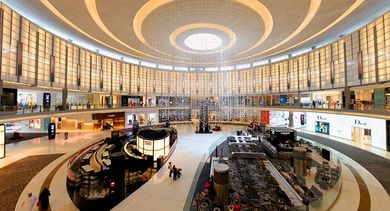 Dubai Mall Fashion Avenue.