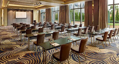 Studio City Meeting room with Event Garden.