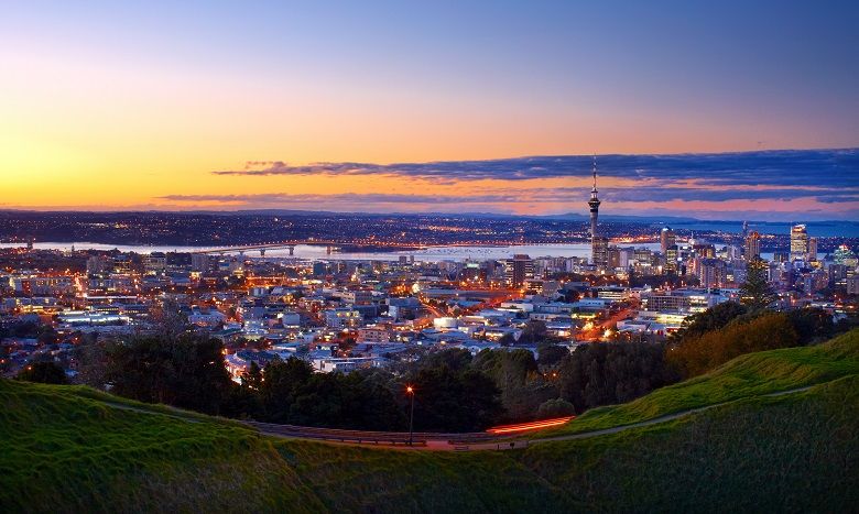 Evening-view-of-Auckland-city-from-Kingsland