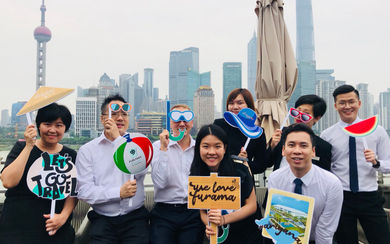 Happy attendees at Furama Resort Da Nang’s Shanghai Showcase.