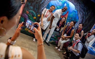 Buyers enjoying the ambience at Resorts World Sentosa’s Maritime Experiential Museum/S.E.A. Aquarium Singapore.