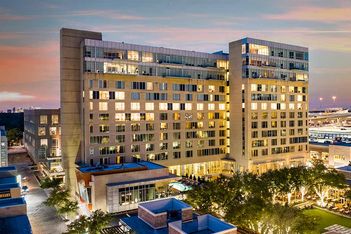 The Moran CityCentre Hotel