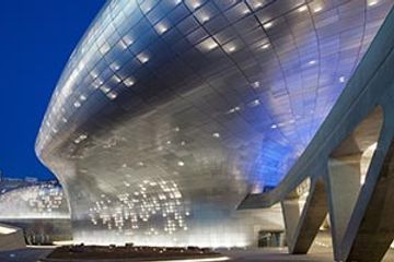 Seoul Plans Big for Meetings