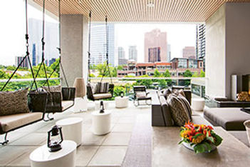 W Bellevue Porch