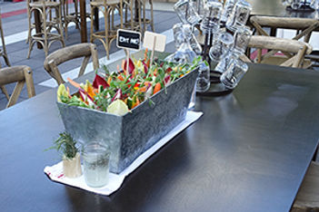 edibe-garden-centerpiece