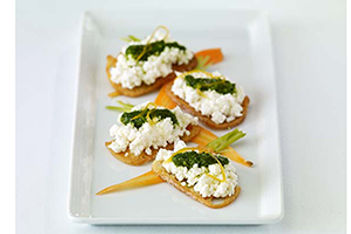 wolfgang-puck-crostini