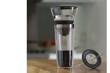 travel-tumbler-iced-coffee