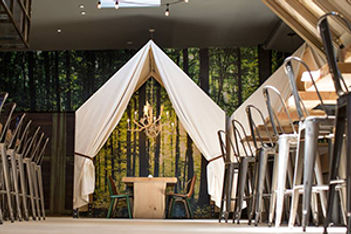 one-door-north-restaurant-forest-theme