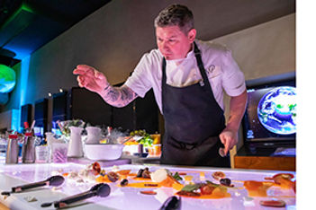 interactive-salad-bar-wolfgang-puck-catering