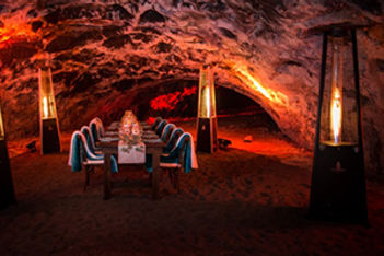 pronghorn-resort-cave-dinner