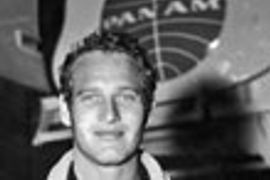 Paul Newman at New York International Airport thumbnail