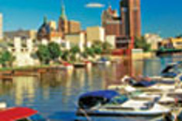 Madison’s Edgewater Hotel thumbnail
