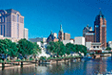 Milwaukee skyline thumb